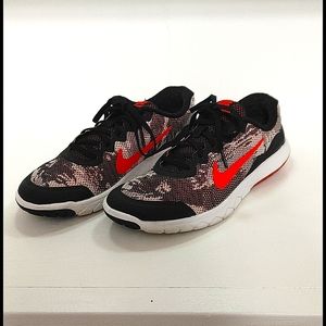 Nike | Flex Athletic Shoes